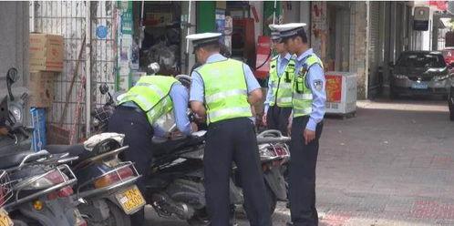 警察抓小孩吃瓜视频,警察抓捕偷吃瓜小孩现场直击